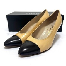 CHANEL Two Tone Beige Black Cap Toe Leather High Heel Pumps Authentic Japan