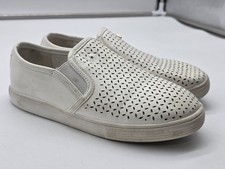 Michael Kors Shoes Girls Size 2 White Hutton Eithne Slip On Sneakers Damage