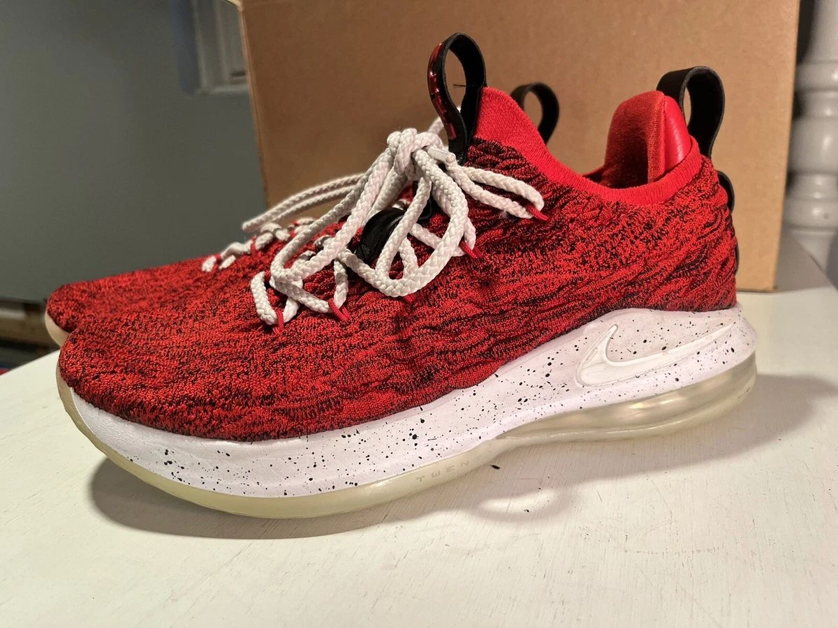 Baskets de basketball rouges Nike LeBron 15 Low University A01755 600 hommes 8