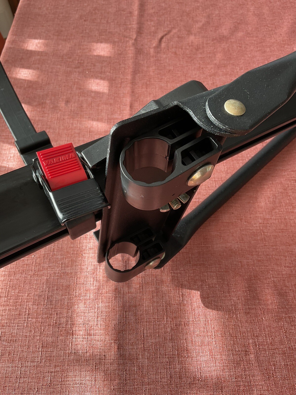 Yakima LockJaw Upright Rooftop Bike Carrier Rack + RoundBar Mounts eBay