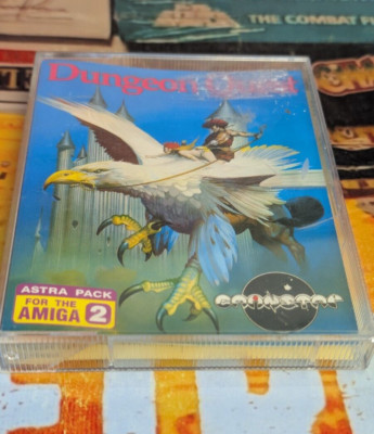 Dungeon Quest (Gainstar 1989) Commodore Amiga (Box, 2 Disk, Manual) works 16-bit