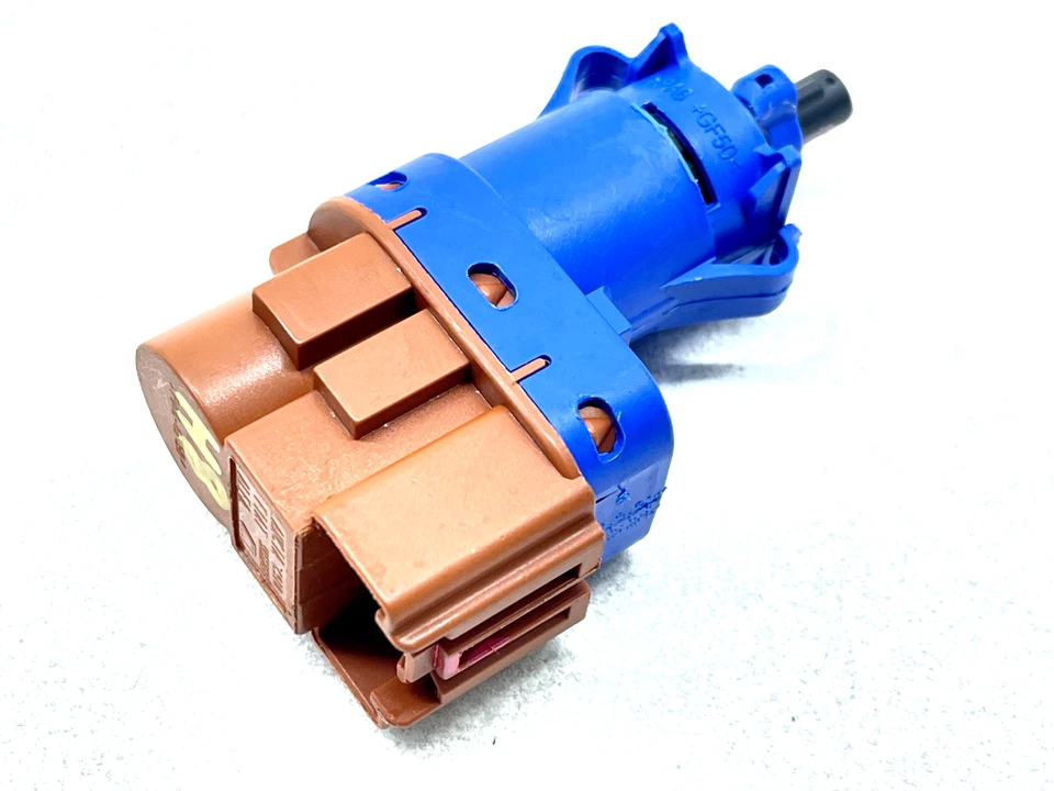 Jeep Compass 2017-2021 pedal freno lámpara de freno interruptor luz sensor de control OEM Foto 2 de 4