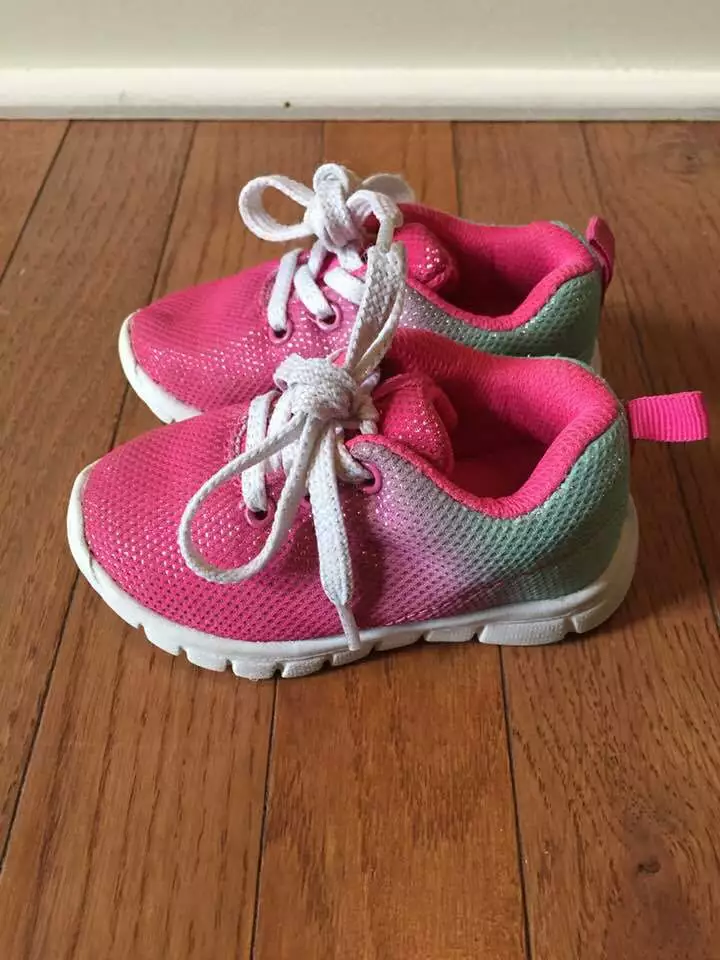Cute tennis shoes for girls clearance