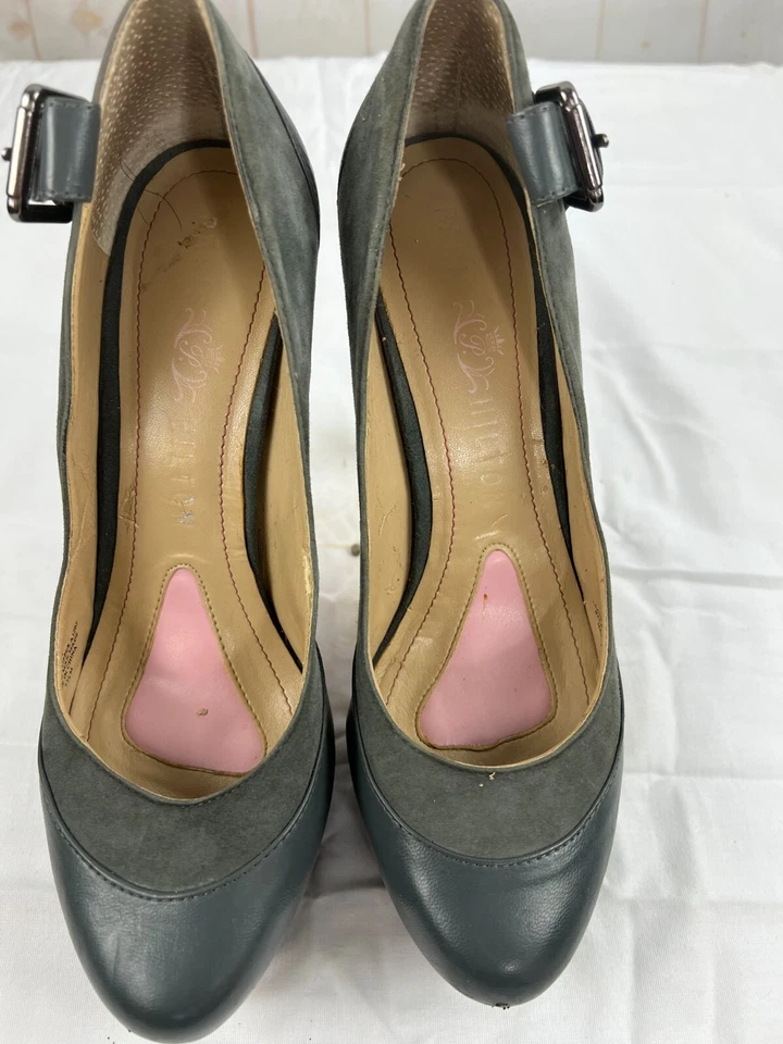 Womens Paris Hilton Platform Stiletto Heel Shoes Size 7.5 Gray Side Buckle EUC - Image 3 of 4