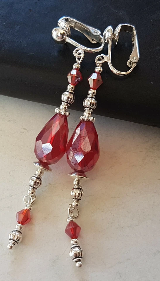 OHRCLIPS CLIPS VERSILBERT PERLEN KRISTALL ROT LANG - Bild 2 von 2