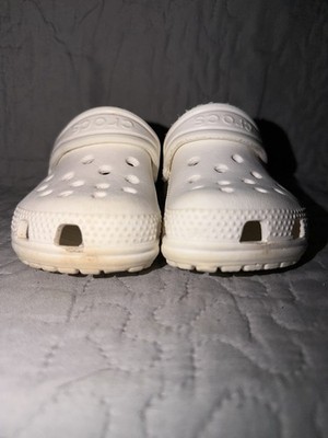 Crocs Women's White Classic Clog Sandal Slip-On Rubber Breathable Logo, US 6