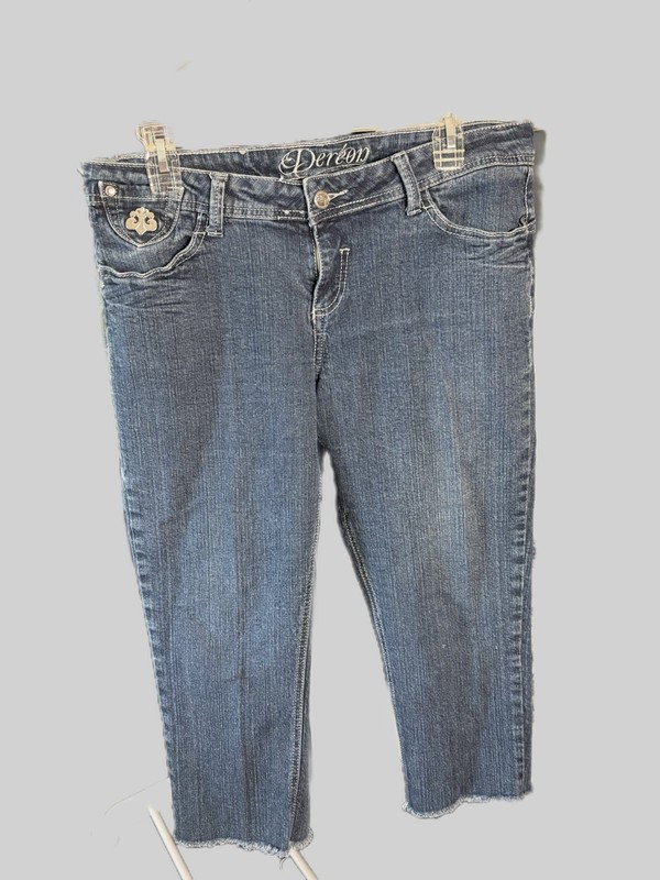 Dereon Women’s Capris Y2K Size 13/14