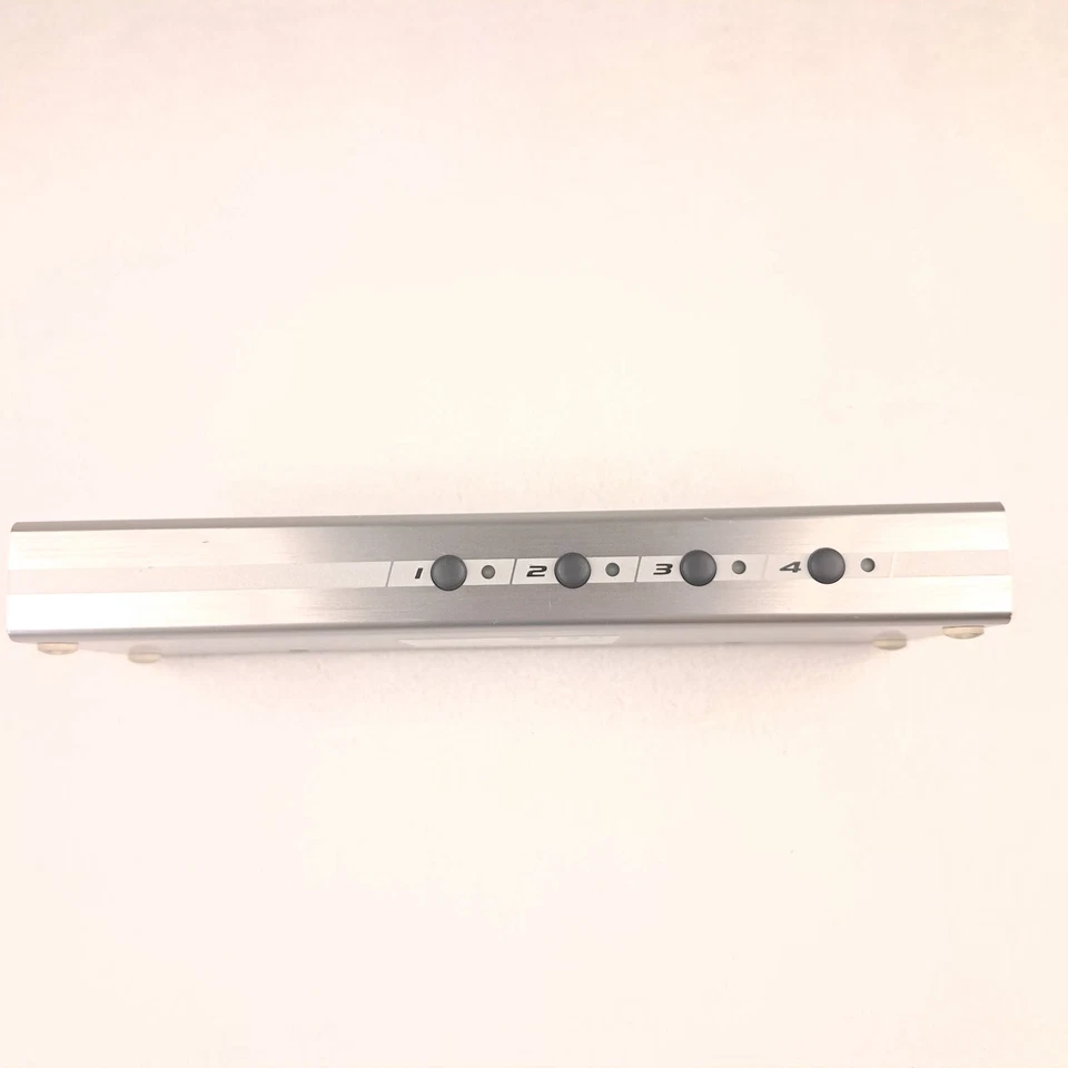 Ultra 4 Port KVM, USB, Audio, Dvi works with Gammaview Aluminus 4555 - Image 3 of 4