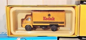 Vanguards-VA8001-Kodak-Bedford-Type-034-S-034-Van-England-1-64-S-Scale-Die-cast-LN