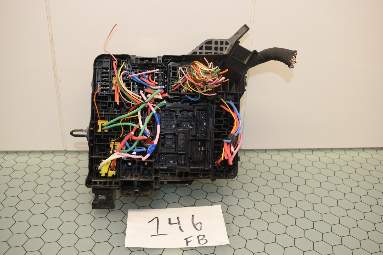 16 17 Hyundai Sonata Used Fuse Box Stock #146-FB