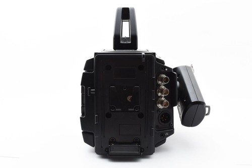 Blackmagic Design URSA Mini 4K Cinema Camera Canon EF Mount Used with Cable - Picture 4 of 13