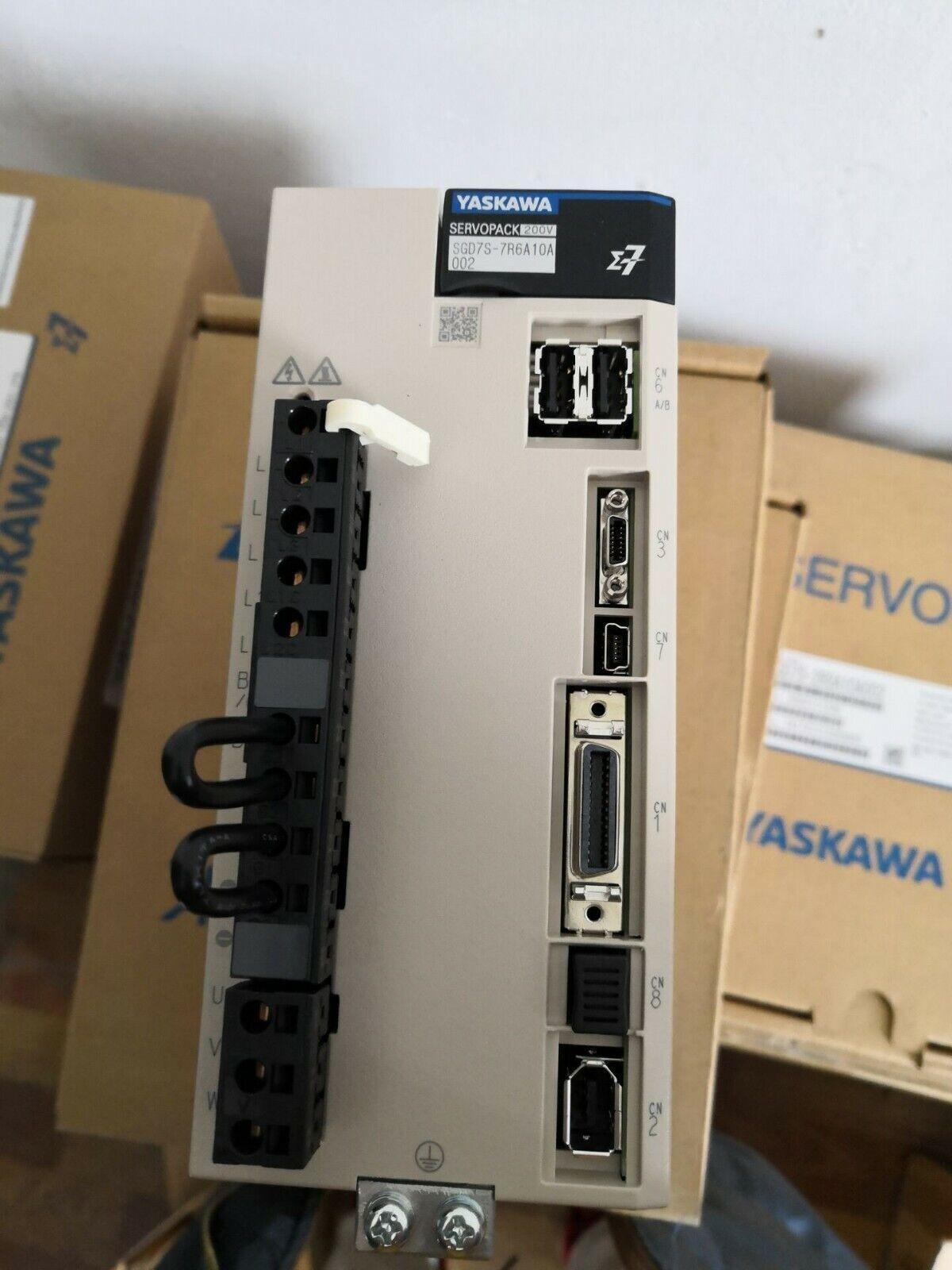 Yaskawa SGD7S-7R6A10A002 Servo Driver SGD7S7R6A10A002 Expedited Shipping New