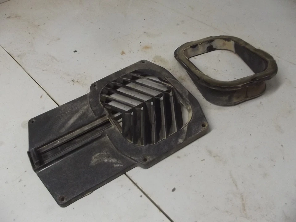 Camión Dodge Ramcharger panel de retroceso ventilación interior D150 D250 1988 1987 1986 moldura Foto 2 de 4