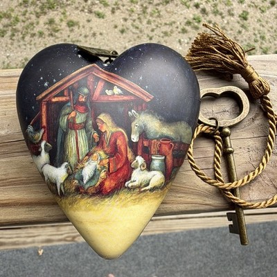 Art Hearts Christmas Bauble Ornament Holy Night Nativity Heart And Key Demdaco