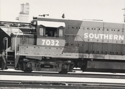 Southern Pacific Railroad SP #7032 U25Bu Electromotive Train Photo