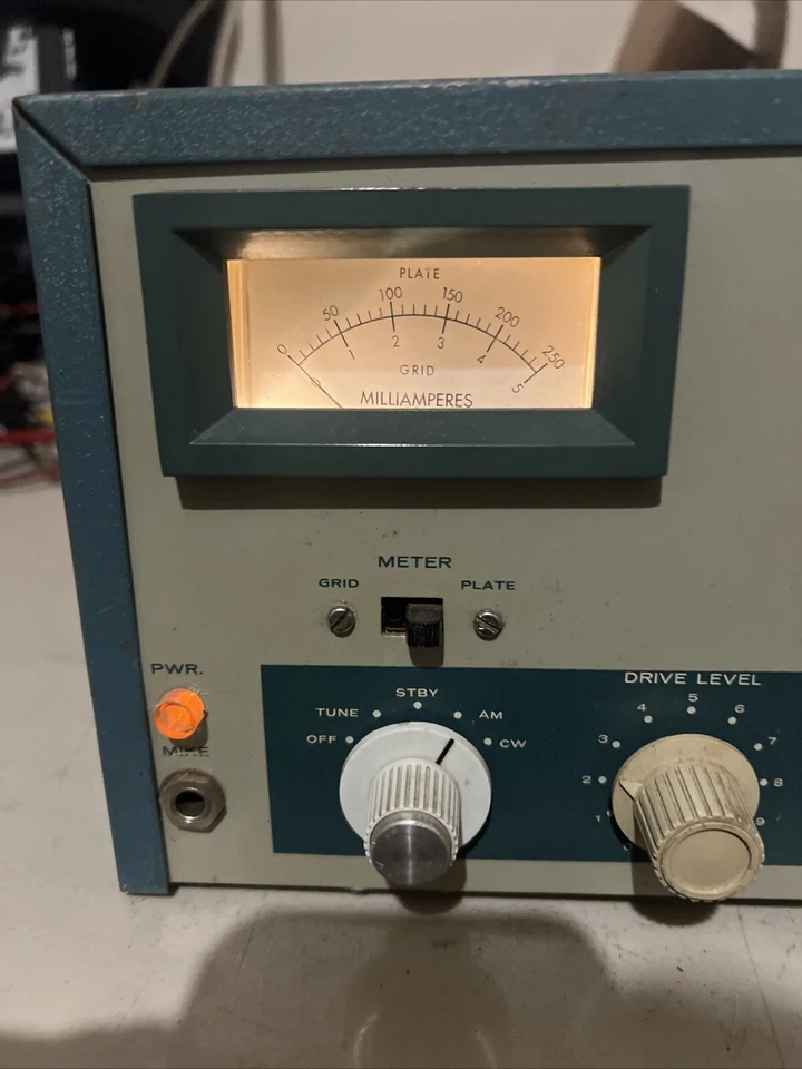 Teléfono Heathkit DX-60 y transmisor AM/CW no funciona enciende Foto 3 de 4