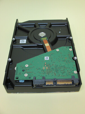 Seagate IronWolf - ST8000VN004 - interne 3,5'' Sata3 NAS Festplatte 8TB