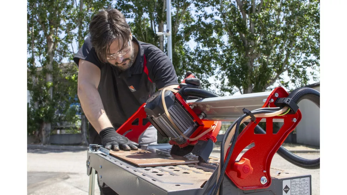 Rubi DU 200 EVO 650 Electric Tile Cutter 230v Wet Tile Saw