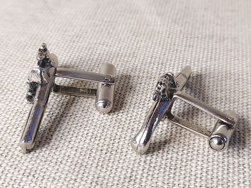 Silver Tone Flintlock / Pirates Pistol Cufflinks - Picture 3 of 6
