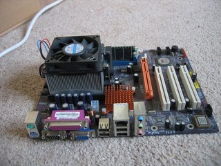 ECS K8M800 M2 Socket 754 MicroATX AMD motherboard Sempron 3000 & 128MB RAM