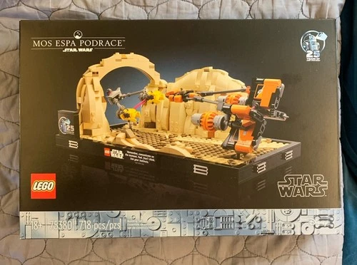 Lego Star Wars 75380 Mos Espa Podrace Diorama 718pcs 2024 Sealed 25 Yrs LEGO SW