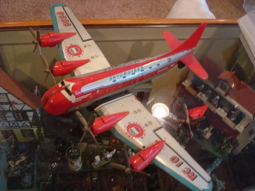 Vintage MARX TIN SKYCRUISER 4 ENGINE AIRCRAFT AIRPLANE COMPLETE ORIGINAL