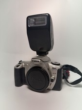 Canon EOS Rebel 2000/Eos 300 Camera Body W/ Canon SPEEDLITE 200E Flash