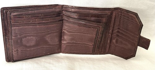 STUNNING VINTAGE CROCODILE AND GOLD MEN’S WALLET - Picture 4 of 5