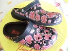 Crocs slip on flowered print   Lined.   Sz 7  Good Condition., — photo 2