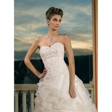Divina Sposa Miss Kelly Wedding Gown MK101-18 Size 8