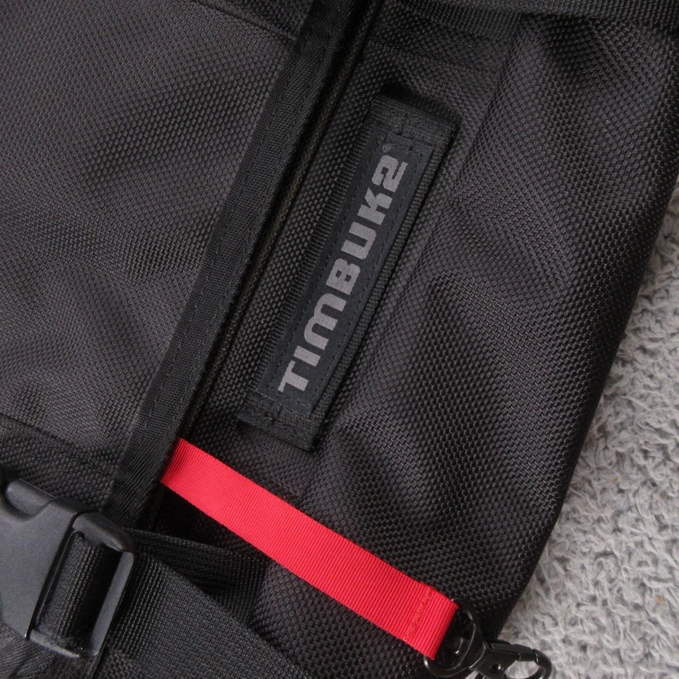 Timbuk2 Clásico Bolso Mensajero Mediano Negro Bandolera de Hombro Laptop Viajero Foto 4 de 4