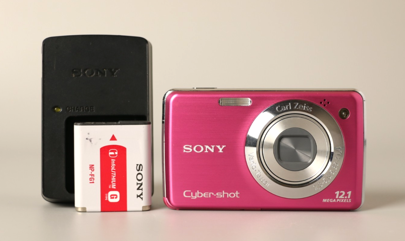 Sony Cyber-shot DSC-W220 12.1MP Pink Digital Camera with 4x Zoom Tested Japan Model
