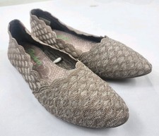 Skechers Womens 8 M Beige Ballet Flats Slip On Memory Foam Dress Shoes