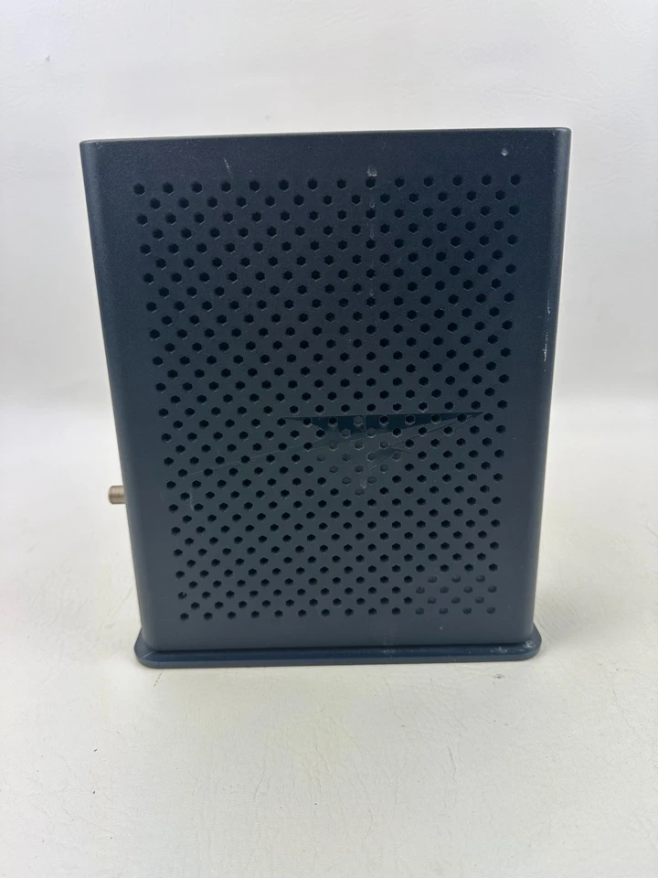 ARRIS SBG8300 Cable Modem & WiFi Router – Works Great – Used w/ Adapter - Image 3 of 4