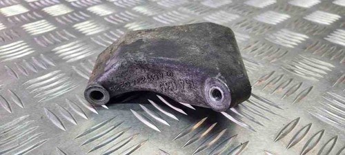 MERCEDES-BENZ C W203 Klimakompressorhalterung A6112340239 2.15 Diesel 31084104