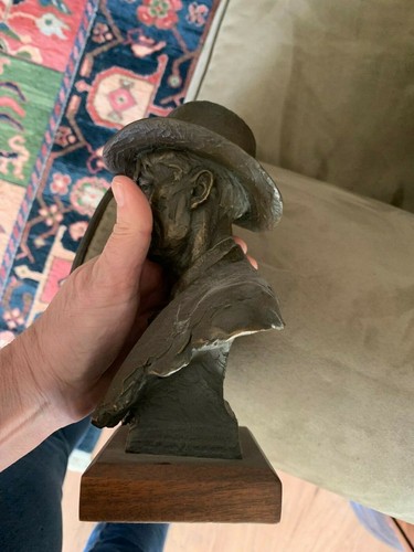 DE COLECCIÓN BLAIR BUSWELL SUAVE JUSTICIA SHERIFF BUSTO BRONCE CON ENVÍO GRATUITO - Imagen 3 de 9