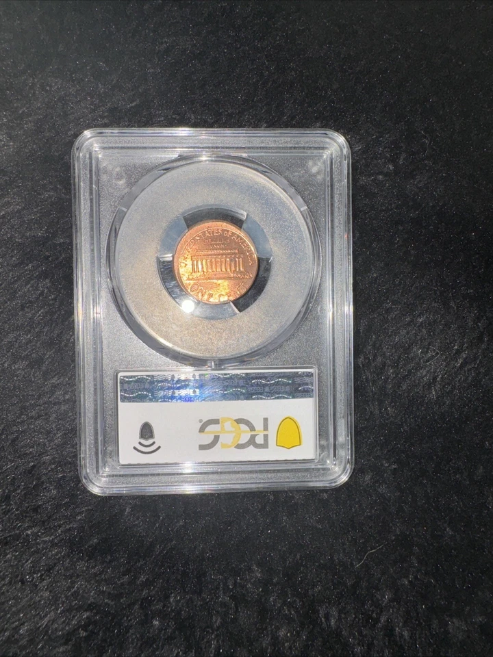 1998 Lincoln Cent Memorial Penny, Off-Center Strike Mint ERROR - Image 2 of 2