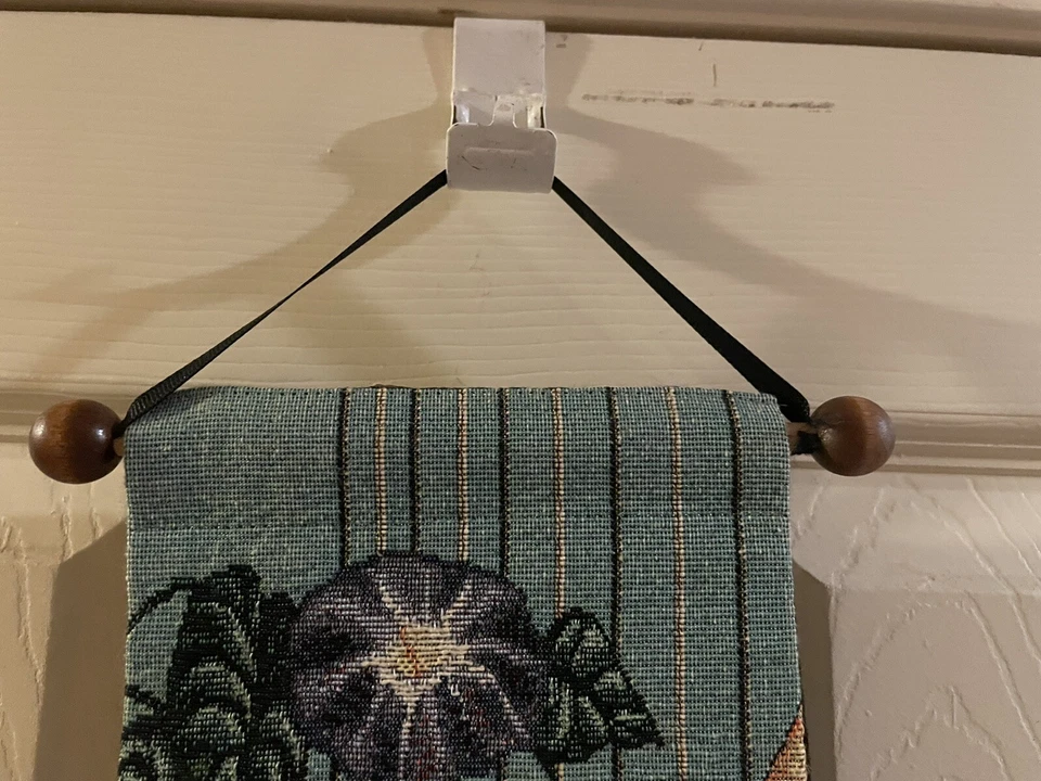 Tapiz de pared colgante vintage 41x5,75 pelo largo gato, flores y pájaro en jaula Foto 2 de 4