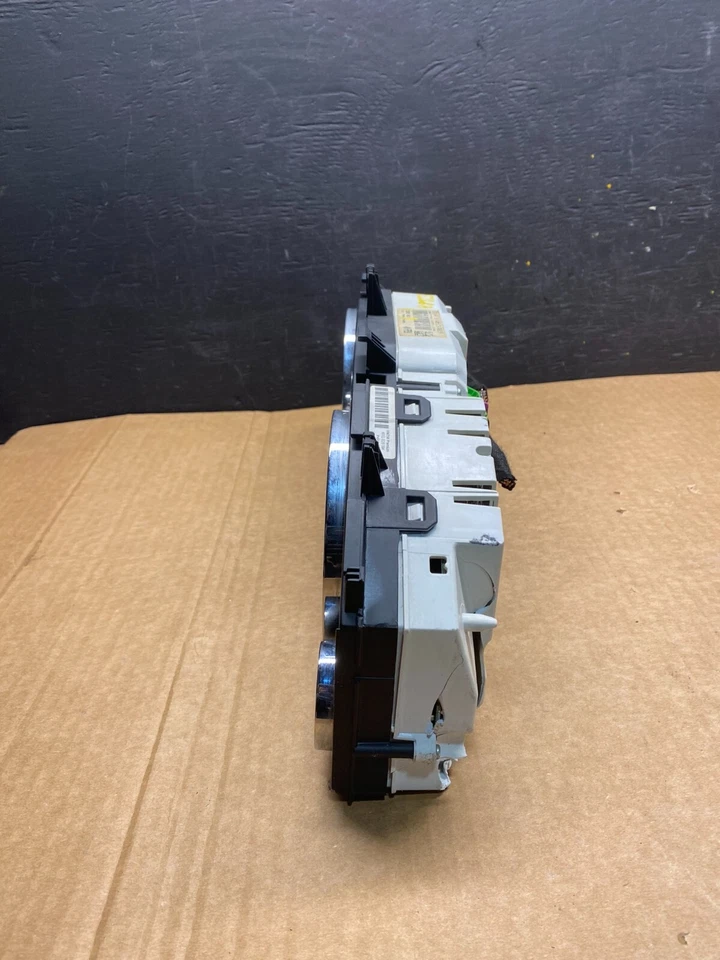 Volkswagen Touareg 2007 salpicadero velocímetro calibre H8023 DG1 Foto 2 de 4