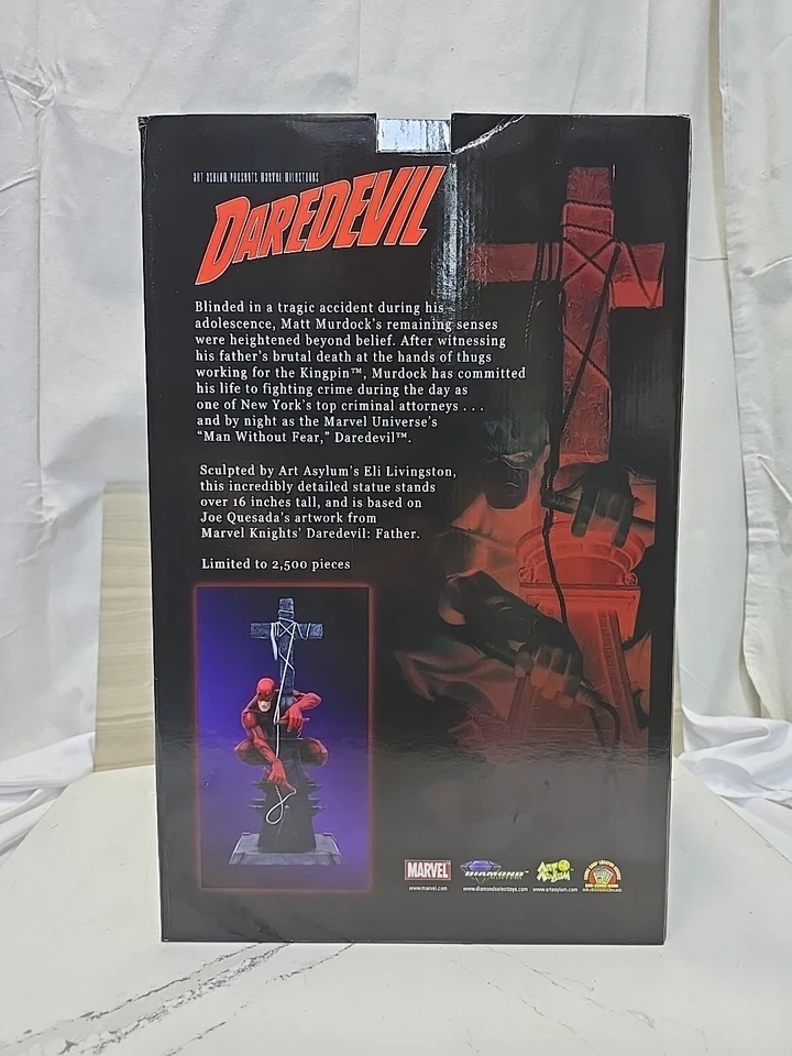 Daredevil Estatua Arte Asilo Diamante Selecto Eli Livingston Escultor 654/2.500 Foto 3 de 4