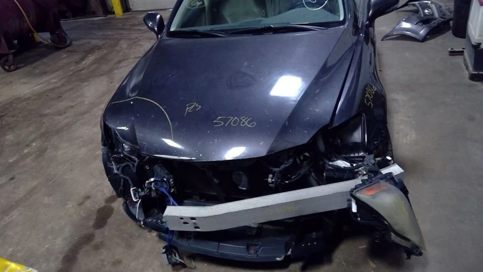 Passenger Tail Light Sedan Lid Mounted Fits 09-10 LEXUS IS250 4070496 - Image 2 of 4