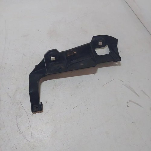 BMW 5 Touring E39 Rechte Scheinwerferhalter 15372400 2.00 Diesel 100kw 34308539