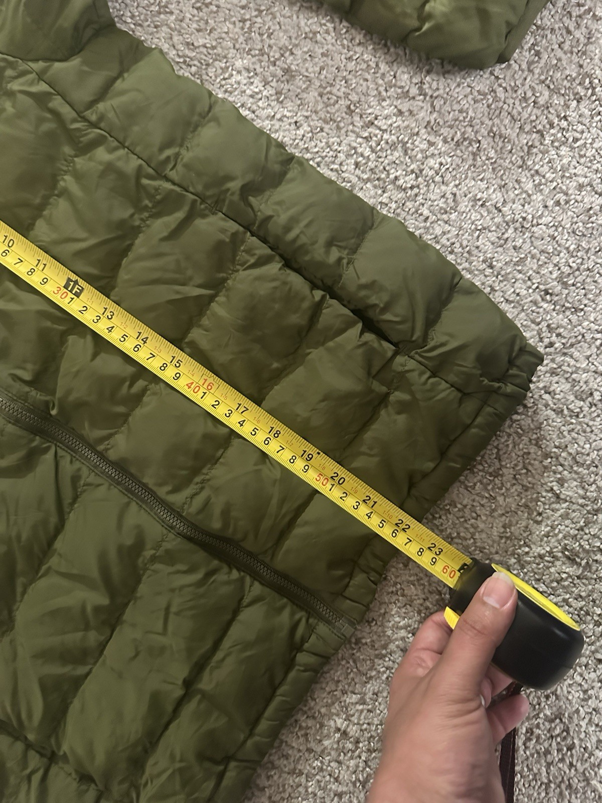 Uniqlo Light Green Puffer Hooded Jacket Size Small Womens thumbnail 3