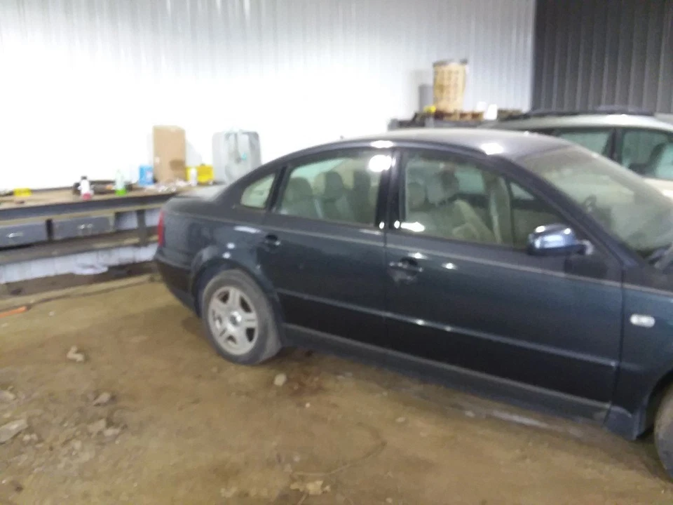 Левая головка блока цилиндров 2,8 л подходит для 97–02 AUDI A4 2103351 - Изображение 4 из 4