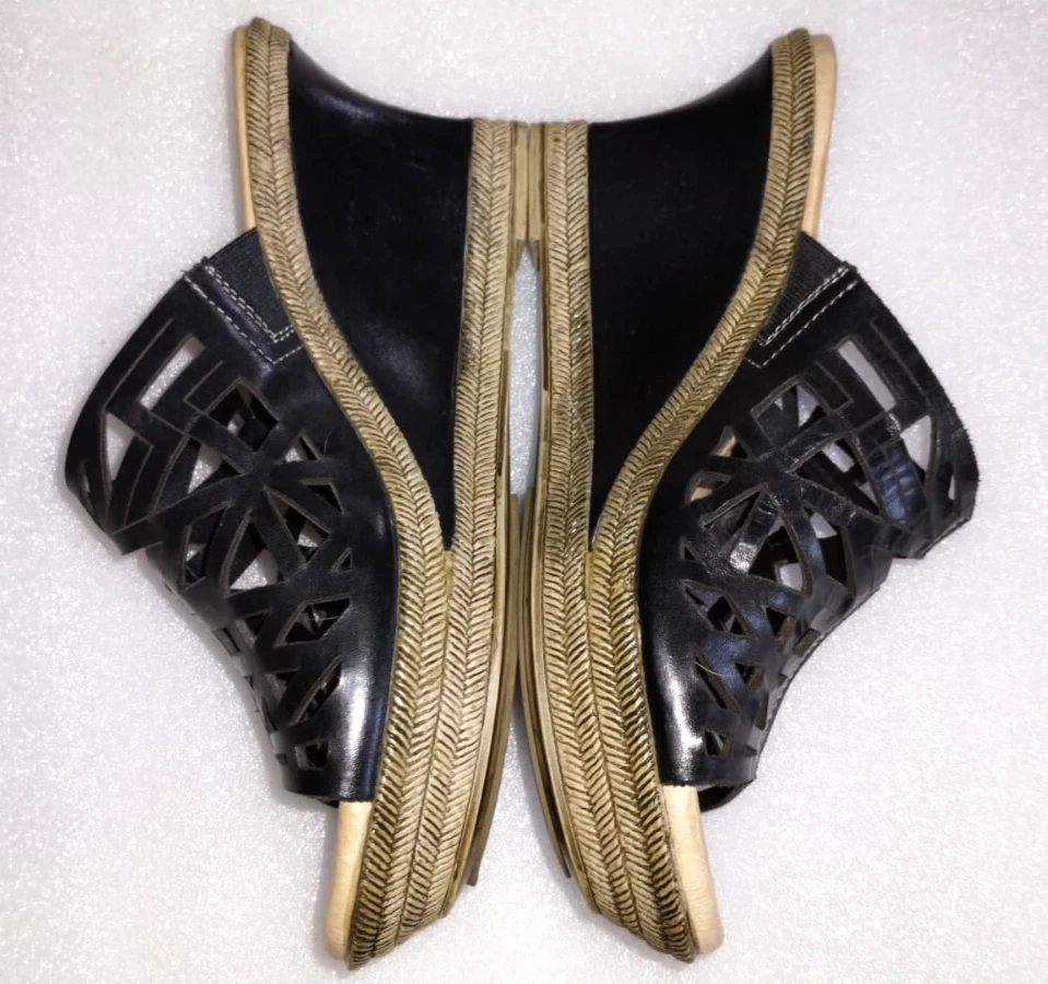 Earth Sugarpine Black Alpaca Calf Geometric cut out Leather cushion Wedge 8.5 - Image 3 of 4