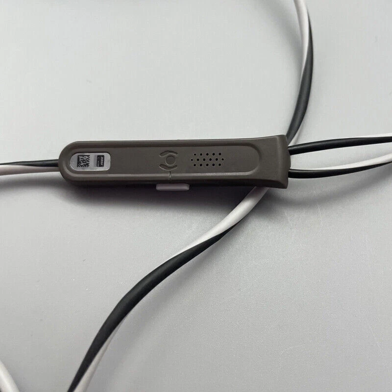 Auriculares internos Bose SoundSport con cable conector de 3,5 mm Foto 3 de 4