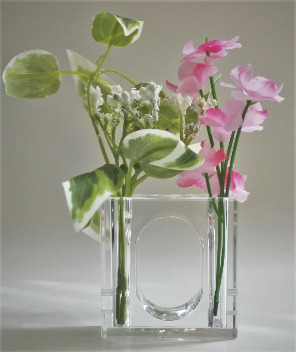 Bud vase store napkin rings