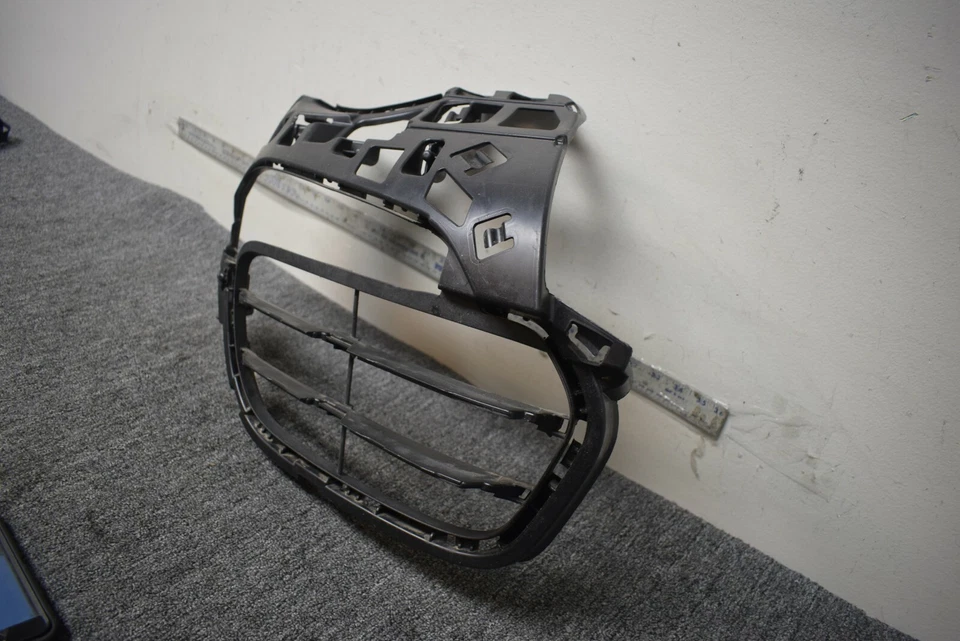 Porsche 911 2013-2016 retenedor lado derecho fábrica OEM Foto 3 de 4