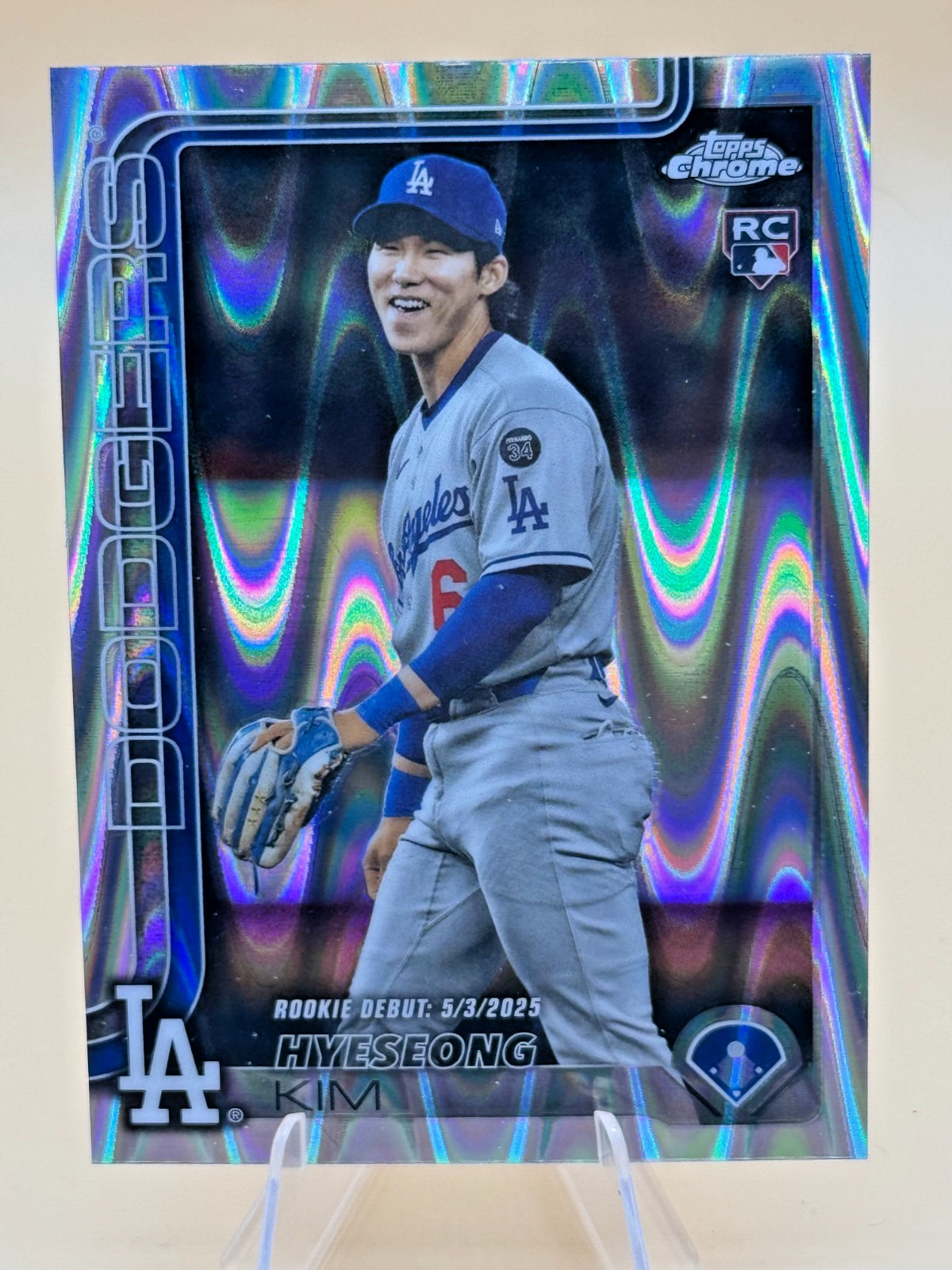 2025 Topps Chrome Update Hyeseong Kim #USC149 RayWave Refractor (RC) Dodgers