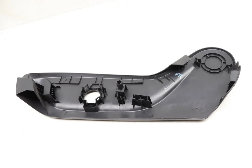 2015-2019 MERCEDES-BENZ GLA45 AMG 2.0L - Front Right Outer SEAT Switch TRIM - Image 2 of 4